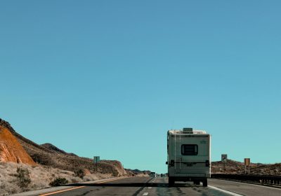 Viajar con niños o mascotas: La vida en autocaravana en familia
